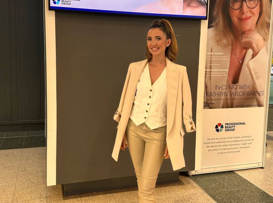 Nurse Rhi Bell attending Aesthetic Medicine to deliver a lecture in clinical masterclass and business agenda.